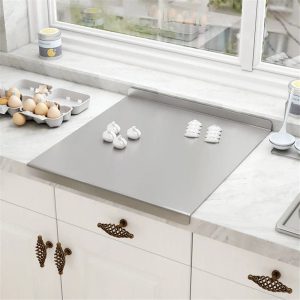 La révolution de la préparation culinaire : une planche à découper en acier inoxydable au service de votre cuisine