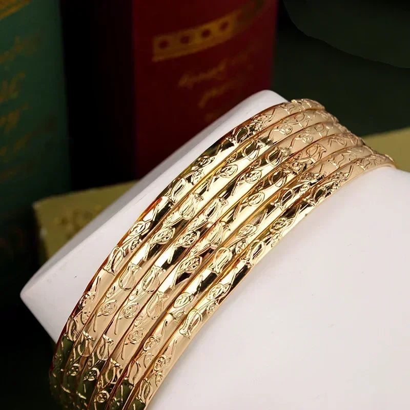 Un Bijou d’Exception : L’Élégance Florale de Luxe à Votre Poignet