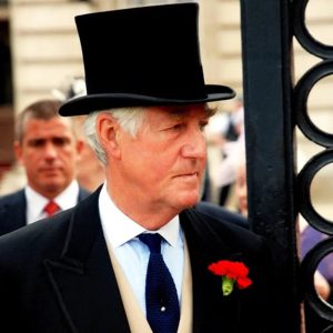 Élevez Votre Look Festif avec un Chapeau Haut-de-Forme Magicien Carnaval Inoubliable