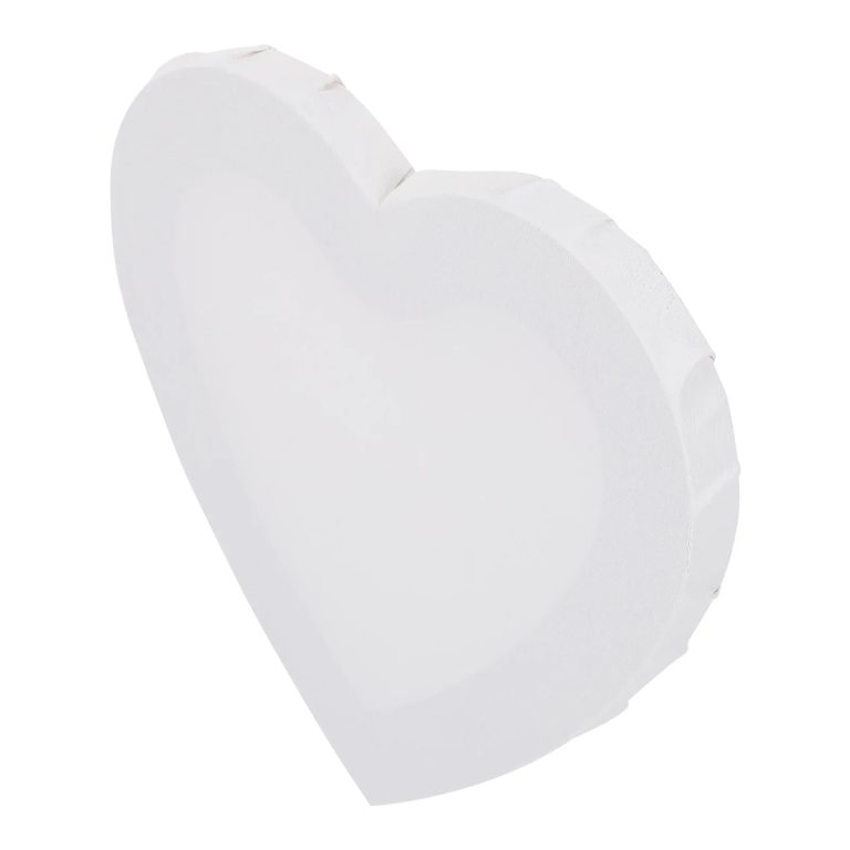 Révélez l'Art en Vous avec ce Kit Original de Cadres et Toiles en Forme de Cœur