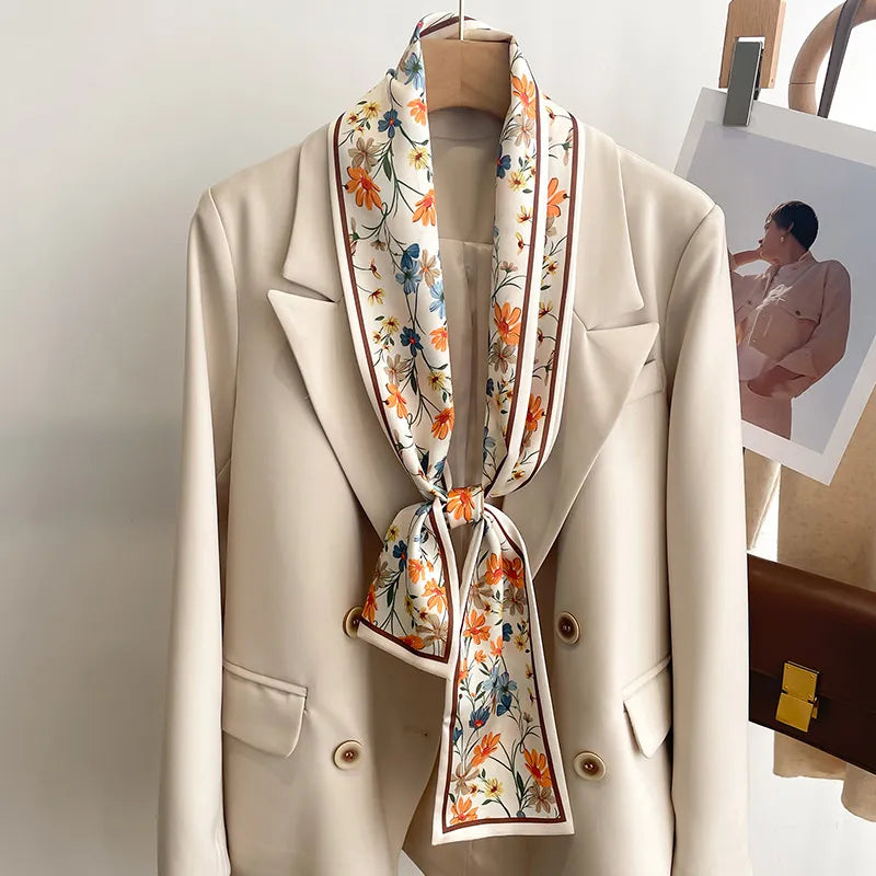Réinventez Votre Style: L’Élégance Réinventée du Foulard en Soie Imprimée