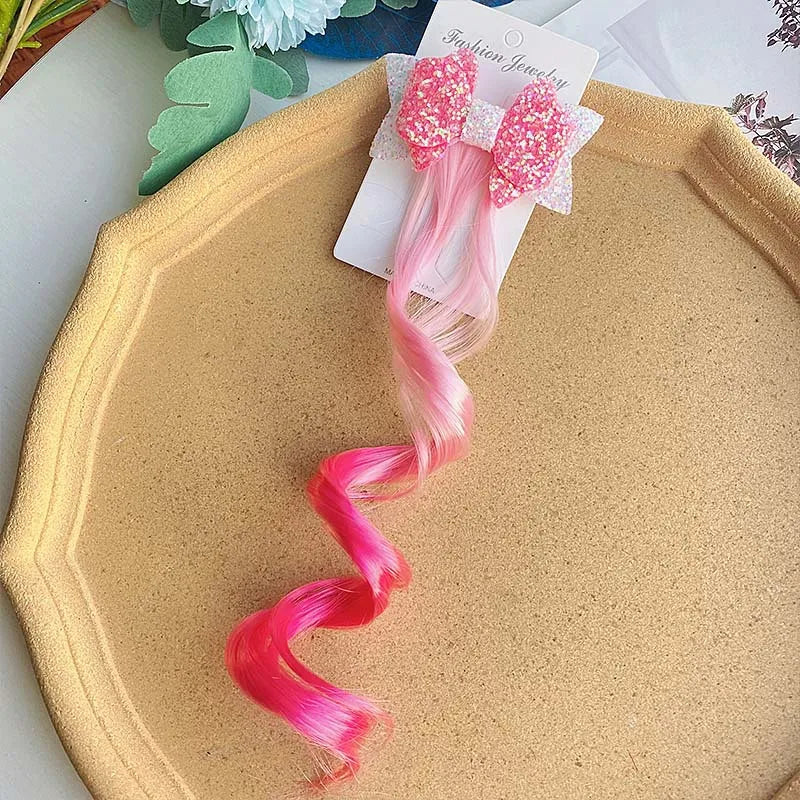Un Monde de Fantaisie au Bout des Cheveux : Redécouvrez la Magie des Perruques Colorées Clip pour Queue de Cheval