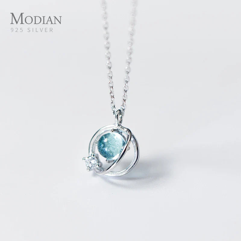 L'élégance intemporelle qui sublime votre style : l'allure du Collier Opale Bleue en Argent Sterling 925