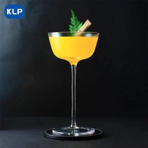 Rehaussez l'Art de la Mixologie avec un Verre à Cocktail d’Exception