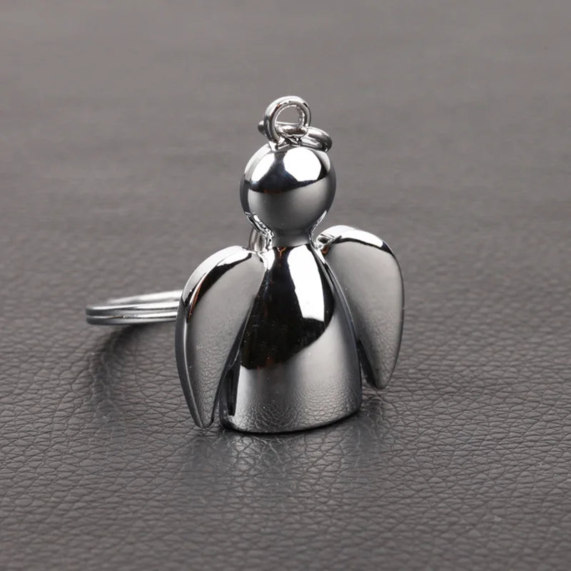 Un Porte-Clés Ange Métallique pour Sublimer Vos Clés et Vos Sentiments