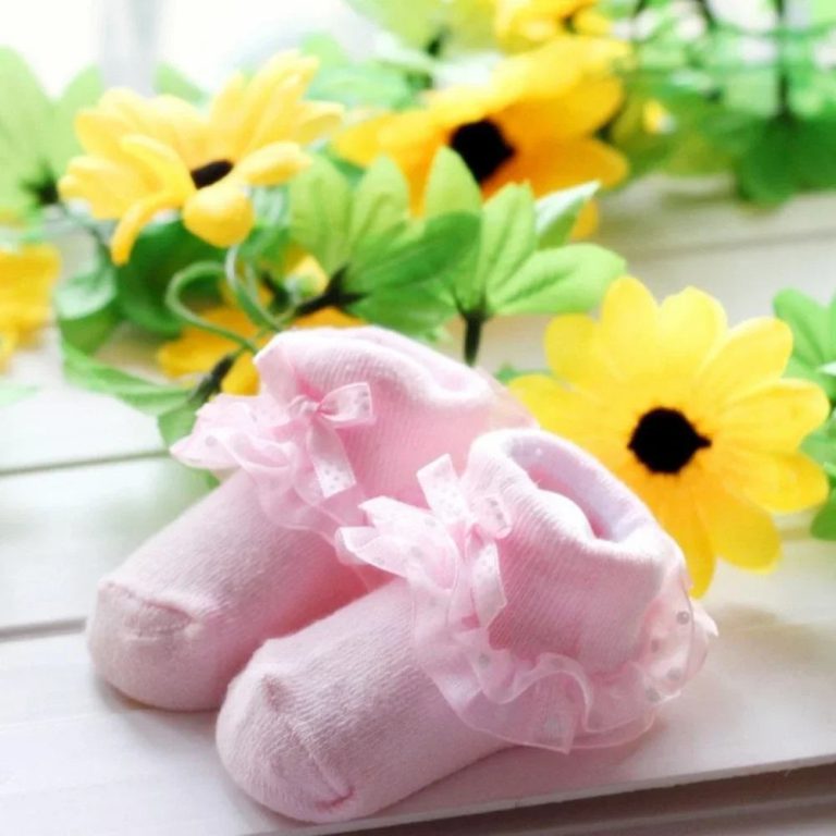 Chaussettes de Noël en coton pour bébés : le mariage parfait entre confort, sécurité et élégance festive