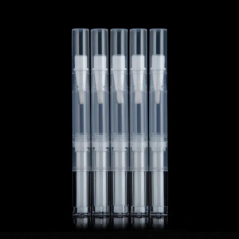 Réinventez Votre Routine Beauté avec ces Stylos Vides à Pinceau Innovants
